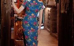 美女图片脱空一点不露app